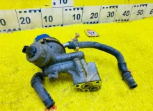 Корпус масляного фильтра TOYOTA TUNDRA 1999/Цвет 202 1560950110 UCK40L 2UZFE, передний