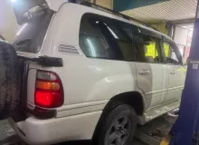 Лонжерон TOYOTA LAND CRUISER 2000/Цвет 057 5371060190 UZJ100W 2UZFE, передний правый