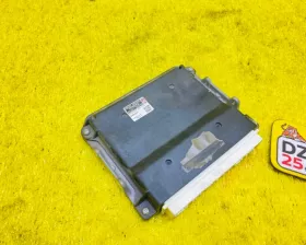 Блок управления двс Toyota