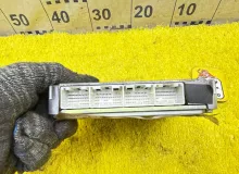 Блок управления двс TOYOTA COROLLA 2006 8966102F40 ZZE122L 1ZZFE, передний