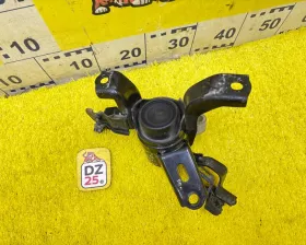 Подушка двигателя Toyota