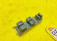 Блок управления стеклоподъемниками TOYOTA RAV4 2007 8482042190 ACA33L 2AZFE, передний левый