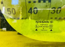 Стекло собачника NISSAN NV200 2010/Цвет K23 83301JX00B M20 HR16DE, заднее левое