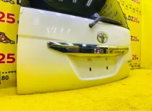 Дверь 5я TOYOTA ISIS 2012/Цвет 070 6700544260 ZGM15W 2ZRFAE, задняя