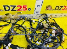 Коса под торпеду NISSAN NV200 2010/Цвет K23 24010JX00C M20 HR16DE, передняя