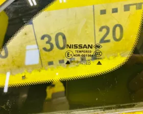 Стекло форточка NISSAN