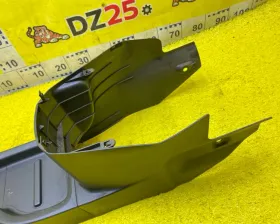 Бардачок между сиденьями Nissan
