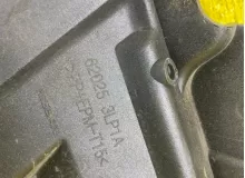 Планка под фары MITSUBISHI DELICA 2014/Цвет K23 MQ704947 VM20 HR16DE, передняя левая Планка под фары MITSUBISHI DELICA 2014/Цвет K23 MQ704947 VM20 HR16DE, передняя левая