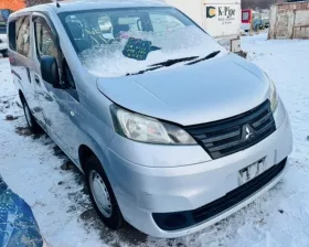 Лючок бензобака NISSAN