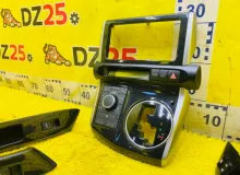 Консоль магнитофона TOYOTA WISH 2012/Цвет 202 5542068140 ZGE25W 2ZRFAE, передний