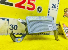 Блок управления двс TOYOTA WISH 2012/Цвет 202 8966118250 ZGE25W 2ZRFAE, передний