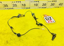 Датчик abs TOYOTA WISH 2012/Цвет 202 8954568020 ZGE25W 2ZRFAE, задний правый