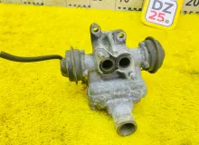 Клапан egr TOYOTA LAND CRUISER 1993/Цвет 6M1 1735066010 FZJ80G 1FZFE, передний