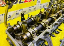 Головка блока цилиндров TOYOTA LAND CRUISER 1994/Цвет 6M1 1110169105 FZJ80G 1FZFE, передняя