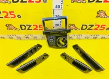Консоль магнитофона TOYOTA WISH 2012/Цвет 202 5590068200 ZGE20W 2ZRFAE, передний