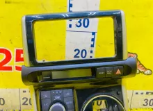 Консоль магнитофона TOYOTA WISH 2012/Цвет 202 5590068200 ZGE20W 2ZRFAE, передний