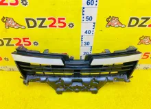 Решетка радиатора TOYOTA VOXY 2014/Цвет 1F7 5311128680 ZWR80G 2ZRFXE, передняя