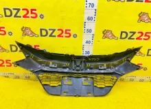 Решетка радиатора HONDA VEZEL 2014/Цвет NH821M 71121T7B00 RU4 LEB, передняя
