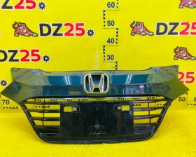 Решетка радиатора HONDA