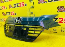 Решетка радиатора HONDA VEZEL 2014/Цвет NH788P 71121T7B00 RU4 LEB, передняя