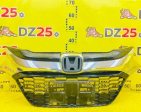 Решетка радиатора HONDA