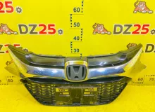 Решетка радиатора HONDA VEZEL 2014/Цвет NH731P 71121T7B00 RU3 LEB, передняя
