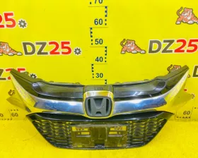 Решетка радиатора HONDA