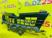 Решетка радиатора TOYOTA VOXY 2014/Цвет 202 5311128680 ZWR80G 2ZRFXE, передняя
