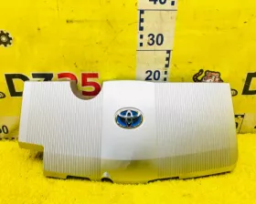 Пластиковая крышка на двс TOYOTA