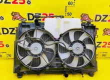 Радиатор основной TOYOTA NOAH 2014/Цвет 202 1640037280 ZWR80G 2ZRFXE, передний