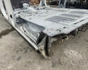 Порог кузова Toyota