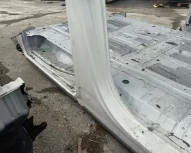 Порог кузова Toyota
