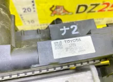Радиатор основной TOYOTA ESQUIRE 2014/Цвет 220 1640037280 ZWR80G 2ZRFXE, передний