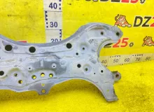 Балка под двс TOYOTA VOXY 2014/Цвет 202 5120128231 ZWR80G 2ZRFXE, передняя