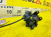 Тройник тормозной TOYOTA TUNDRA 2001/Цвет 056 4791034070 UCK40L/UCK41L/UCK30L/UCK31L/VCK40L/VCK30L/GSK30L 2UZFE, задний