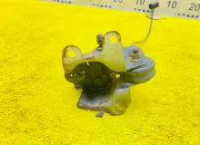 Тройник тормозной TOYOTA TUNDRA 2001/Цвет 056 4791034070 UCK40L/UCK41L/UCK30L/UCK31L/VCK40L/VCK30L/GSK30L 2UZFE, задний