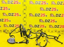 Коса двс TOYOTA ESQUIRE 2014/Цвет 1F7 8212128B50 ZWR80G 2ZRFXE, передняя