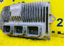 Блок управления двс HONDA VEZEL 2014/Цвет NH788P 3782051E968 RU4 LEB, передний