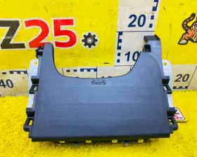 Подушка безопасности для колен Mitsubishi