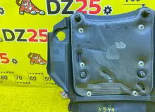 Пластиковая крышка на двс Land Rover RANGE ROVER 2006/Цвет 697 LBH500092 L322 448PN, передняя