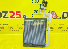 Радиатор печки TOYOTA LAND CRUISER 1998/Цвет 057 8710760290 UZJ100W 2UZFE, передний