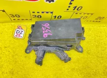 Блок предохранителей TOYOTA PRIUS 2019/Цвет 1F7 8266647610 ZVW51 2ZRFXE, передний