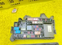 Блок предохранителей TOYOTA PRIUS 2019/Цвет 1F7 8266647610 ZVW51 2ZRFXE, передний
