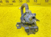 Помпа TOYOTA ESQUIRE 2014/Цвет 220 G904052010 ZWR80G 2ZRFXE, передняя
