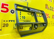 Консоль магнитофона TOYOTA LAND CRUISER 1996/Цвет 6M1 5541260100 FZJ80G 1FZFE, передний