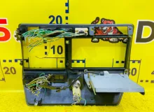 Консоль магнитофона TOYOTA LAND CRUISER 1996/Цвет 6M1 5541260100 FZJ80G 1FZFE, передний