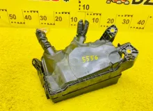 Блок предохранителей TOYOTA PRIUS 2016/Цвет 070 8266647610 ZVW50 2ZRFXE, передний