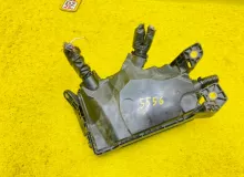 Блок предохранителей TOYOTA PRIUS 2016/Цвет 070 8266647610 ZVW50 2ZRFXE, передний
