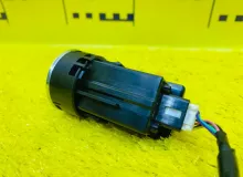 Кнопка старта TOYOTA ESQUIRE 2014/Цвет 220 8961130140 ZWR80G 2ZRFXE, передняя