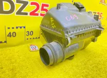 Корпус воздушного фильтра TOYOTA LAND CRUISER PRADO 2005/Цвет 202 1770062140 VZJ120W 5VZFE, передний